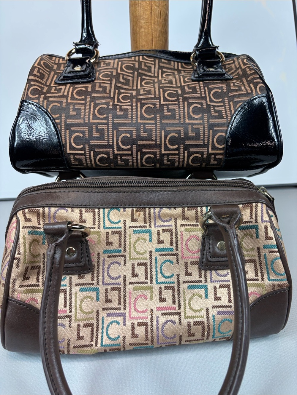 2/$15 Monogram Print Small Handbags Designer Style …Preloved ♥️ $4.99shipping - Picture 4 of 13